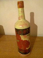 BOTELLA PINTADA Y EN DECUPAGE 